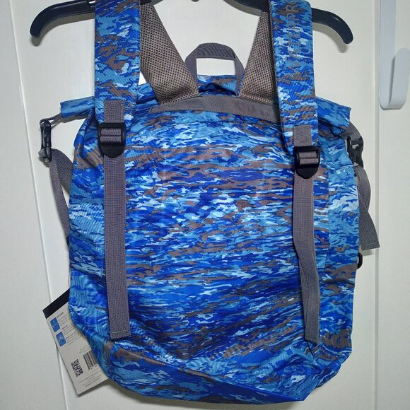 Geckobrands 30L Endeavor Waterproof Lightweight Backpack Ocean Geckoflage NEW - Picture 1 of 13